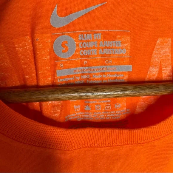 Peyton Manning Orange Broncos T-shirt new with tags - Picture 2 of 5